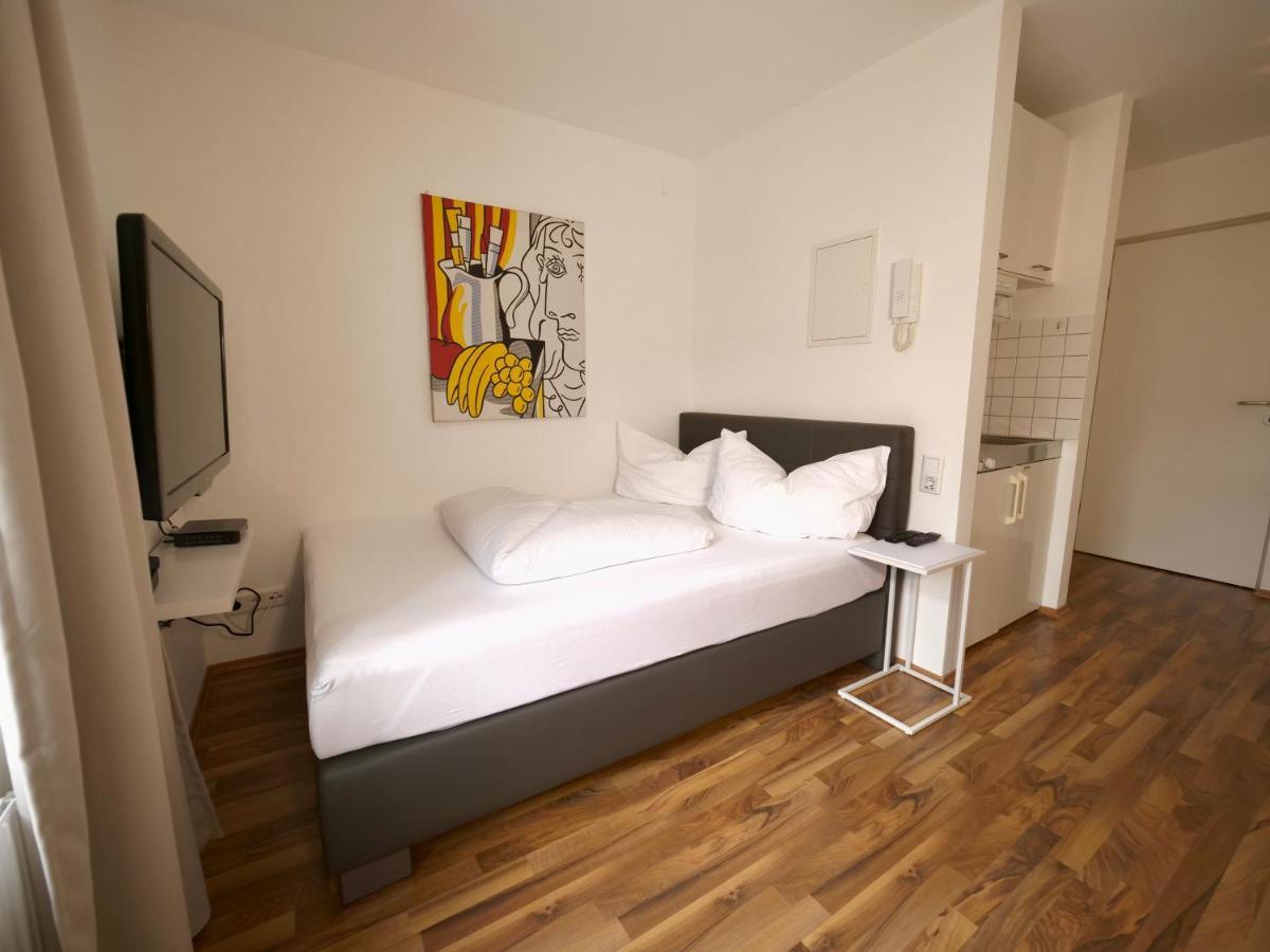 Astoria Apartments Schruns Bagian luar foto