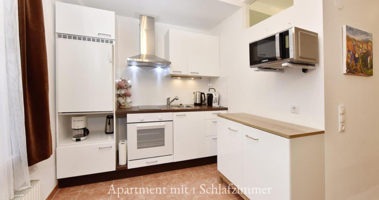 Astoria Apartments Schruns Bagian luar foto