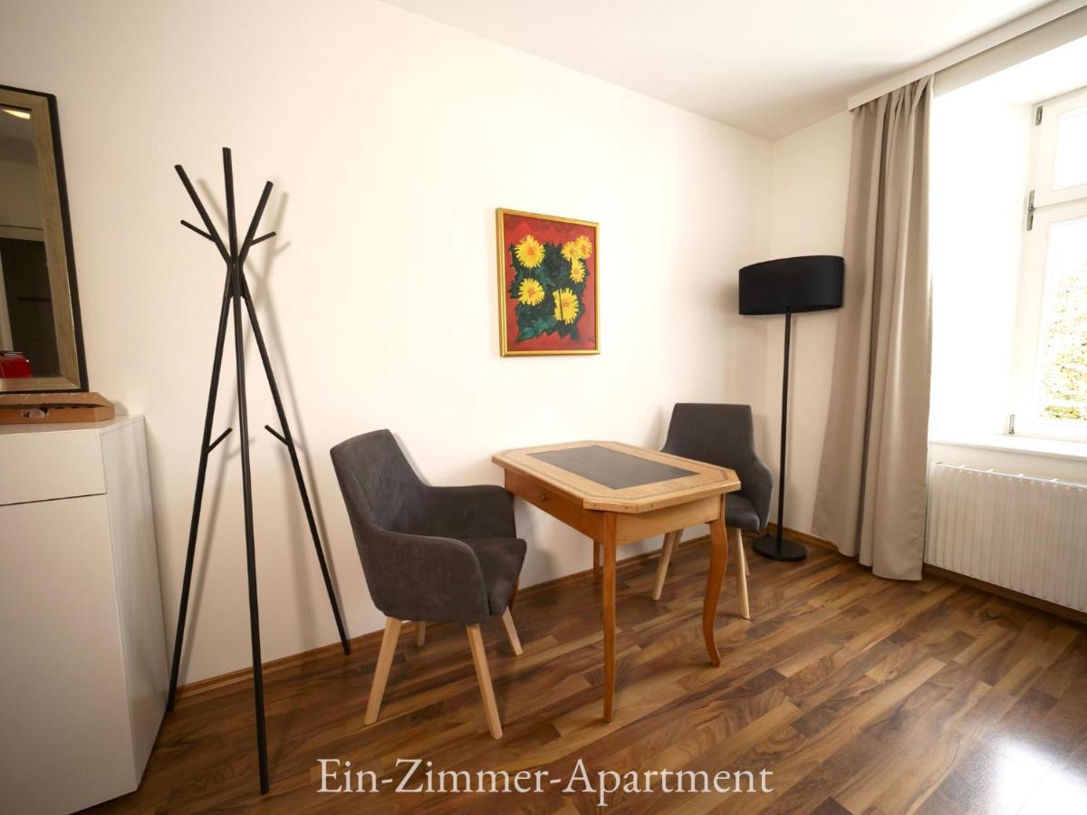 Astoria Apartments Schruns Bagian luar foto